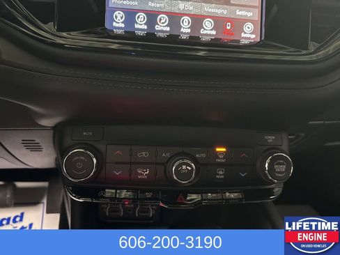 Used 2022 Dodge Durango SXT w/ Blacktop Package image 19