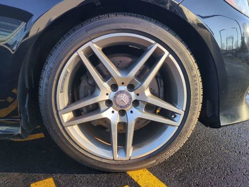 Used 2014 Mercedes-Benz E 350 4MATIC Sedan w/ Premium 1 Package image 11