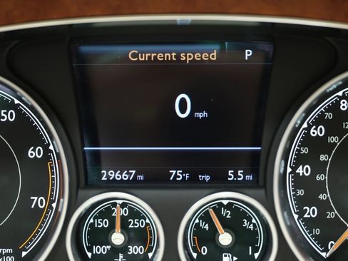 Used 2016 Bentley Flying Spur W12 image 34