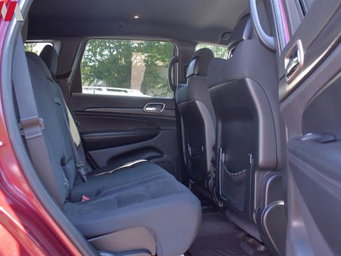 Used 2016 Jeep Grand Cherokee Laredo w/ Quick Order Package 23E image 24