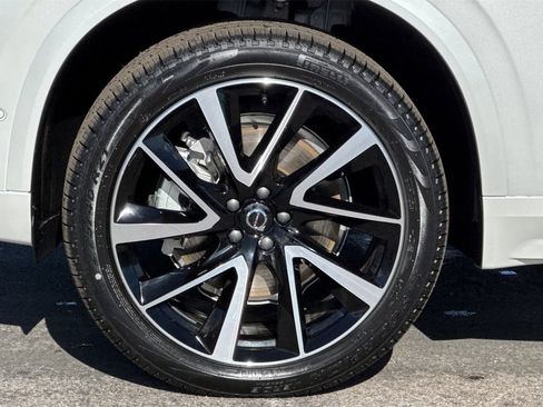 New 2025 Volvo XC90 B6 Plus w/ Protection Package Premier image 27