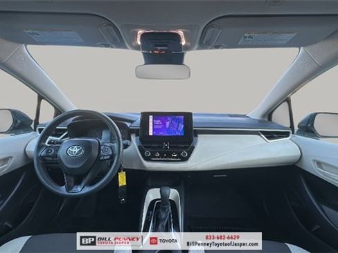 Used 2023 Toyota Corolla LE image 10