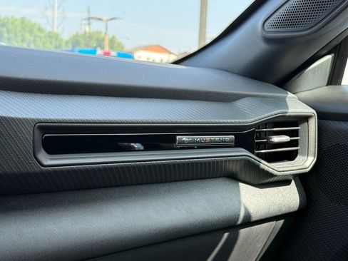 New 2025 Ford Mustang Coupe image 4