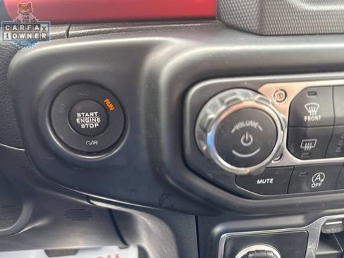 Used 2020 Jeep Gladiator Rubicon w/ LED Lighting Group AWD/4WD image 34