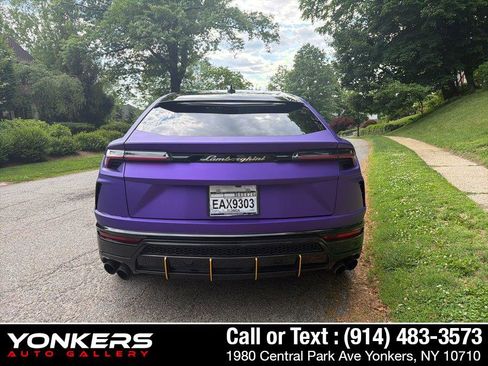 Used 2020 Lamborghini Urus AWD/4WD image 6