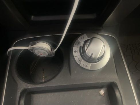 Used 2022 Toyota 4Runner SR5 Premium w/ Moonroof Package image 18