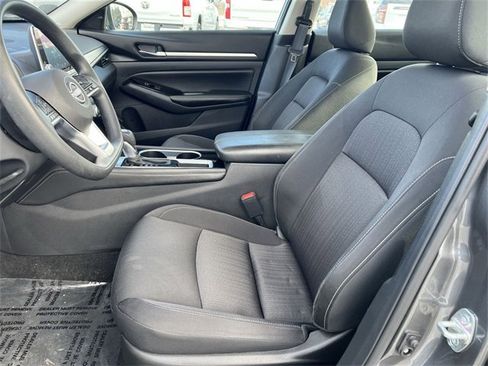 Used 2023 Nissan Altima 2.5 SV image 13