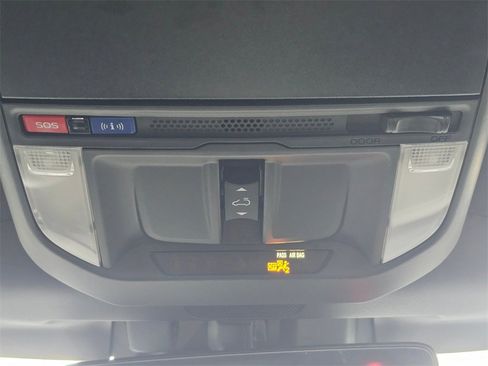 Used 2025 Subaru Forester Limited image 34