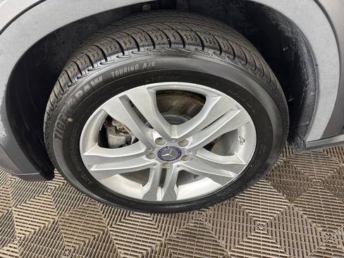Used 2016 Mercedes-Benz GLA 250 4MATIC image 32