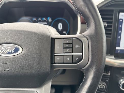 Certified 2022 Ford F150 Lariat w/ Equipment Group 502A High image 28