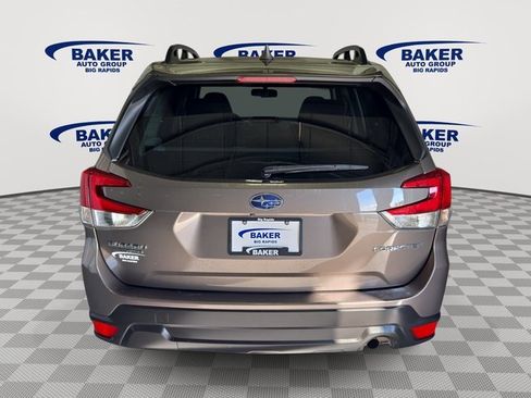 Used 2023 Subaru Forester Premium image 5