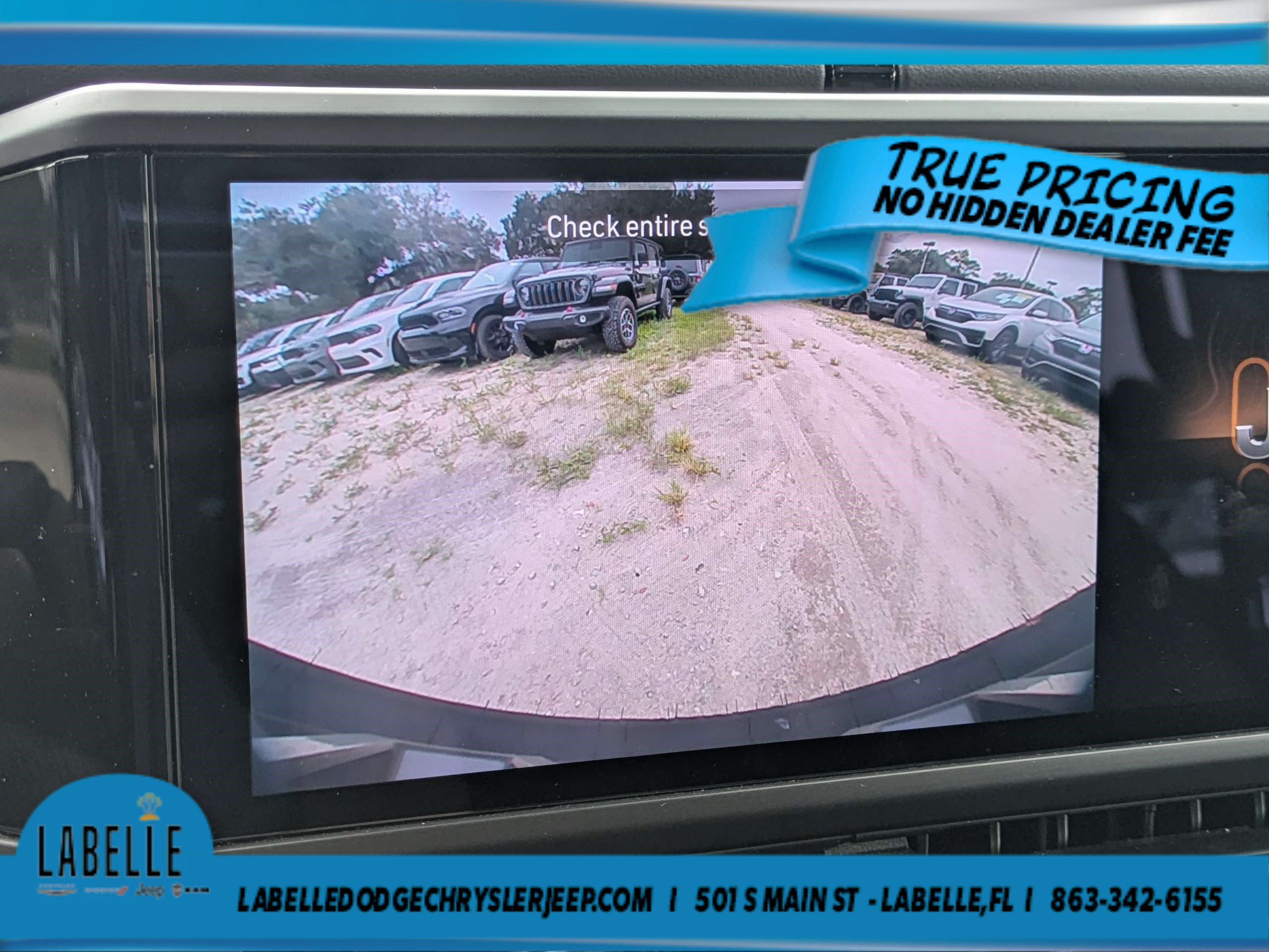Used 2026 Jeep Wrangler Unlimited Sahara AWD/4WD image 24