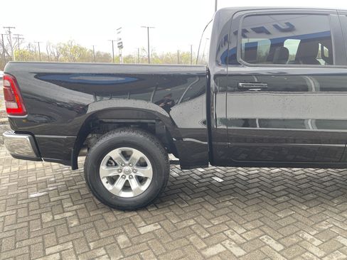 Used 2024 RAM 1500 Laramie image 12