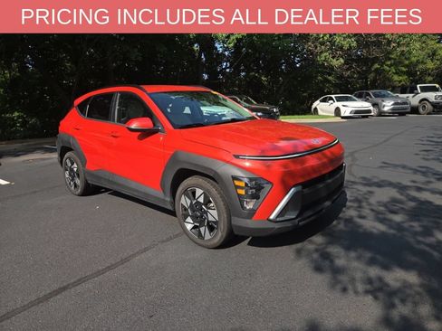 Used 2025 Hyundai Kona SEL FWD image 1