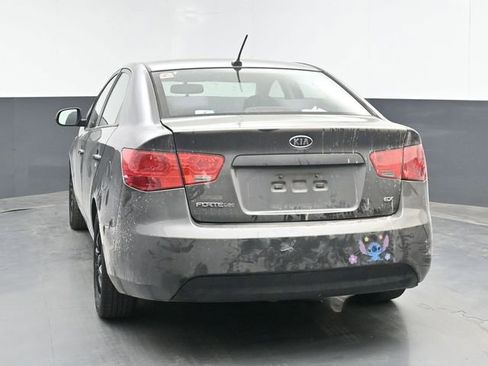 Used 2013 Kia Forte EX w/ Fuel Economy Pkg FWD image 12