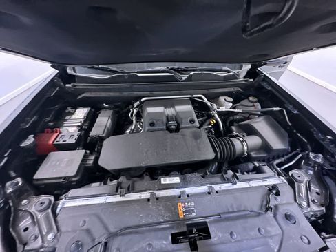 Used 2024 Chevrolet Colorado LT w/ LT Convenience Package III image 11