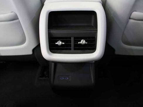 Used 2024 Cadillac Lyriq Luxury AWD/4WD image 46