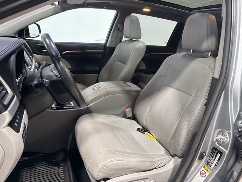 Used 2015 Toyota Highlander Limited Platinum AWD/4WD image 26