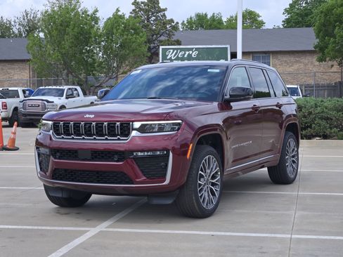 New 2026 Jeep Grand Cherokee Summit AWD/4WD image 2