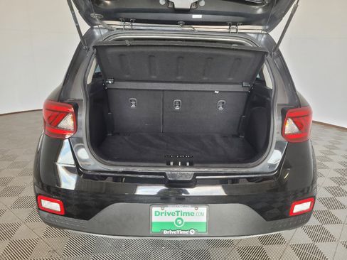 Used 2021 Hyundai Venue SEL w/ Premium Package FWD image 29