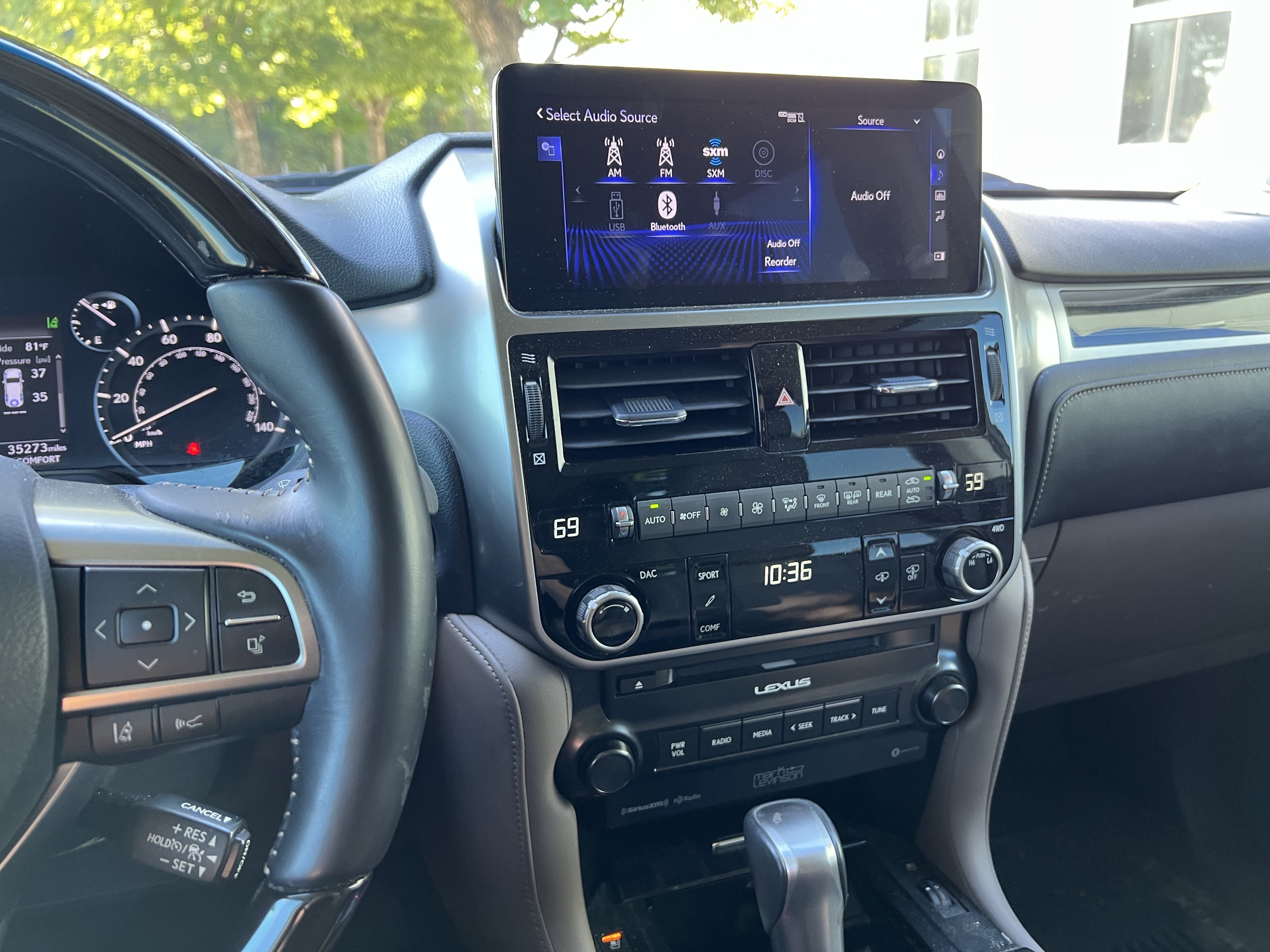 Used 2023 Lexus GX 460 Luxury w/ Sport Design Package AWD/4WD image 18