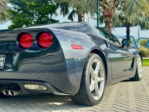 Used 2013 Chevrolet Corvette Coupe w/ 2LT Preferred Equipment Group RWD image 7