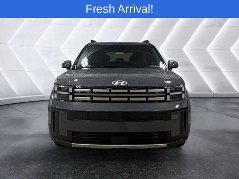 Used 2025 Hyundai Santa Fe SEL image 2