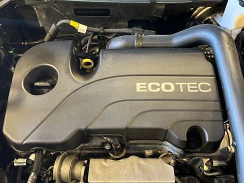 Used 2022 Chevrolet Equinox LS AWD/4WD image 28