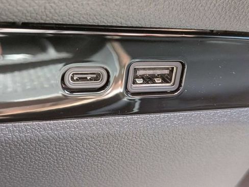 New 2026 Buick Enclave Avenir w/ Super Cruise Package FWD image 26