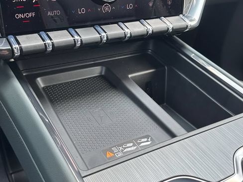 New 2027 GMC Acadia AT4 w/ Luxury Package AWD/4WD image 31