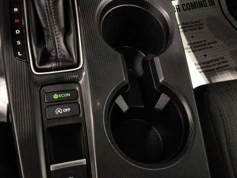 Used 2023 Honda Civic LX image 17