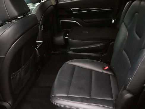 Used 2025 Kia Telluride S AWD/4WD image 14
