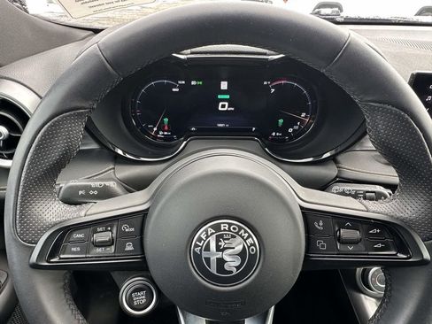 Used 2024 Alfa Romeo Tonale Ti image 22
