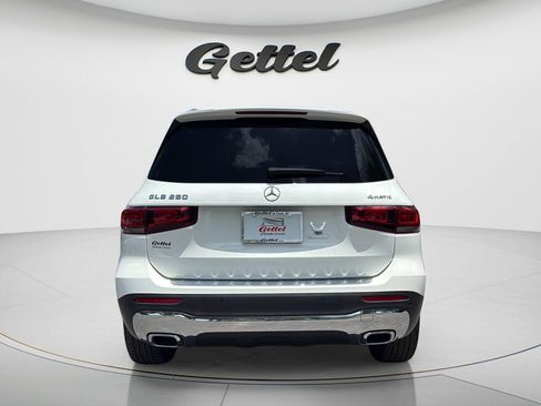 Used 2022 Mercedes-Benz GLB 250 4MATIC image 5