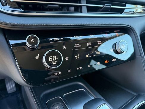 Used 2025 INFINITI QX60 Pure image 22