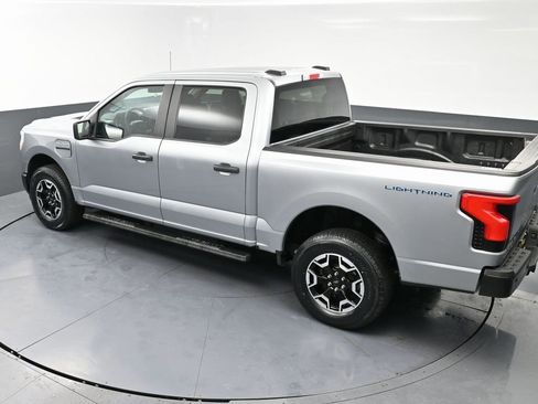Used 2023 Ford F150 Lightning Pro image 45