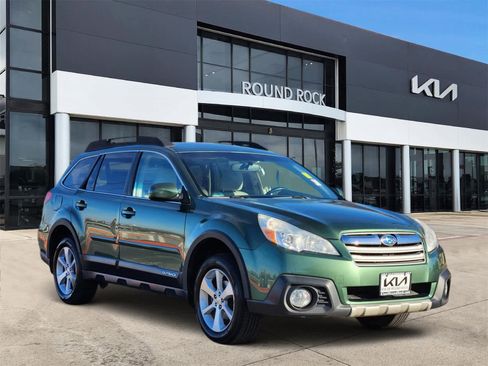 Used 2014 Subaru Outback 2.5i Limited image 3