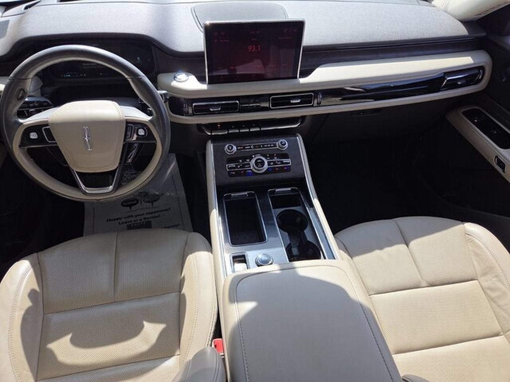 Used 2023 Lincoln Aviator Reserve w/ Equipment Group 201A AWD/4WD image 13
