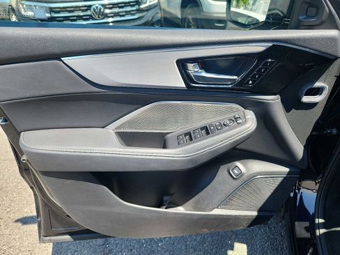 Used 2023 Acura MDX SH-AWD w/ Technology Package image 12