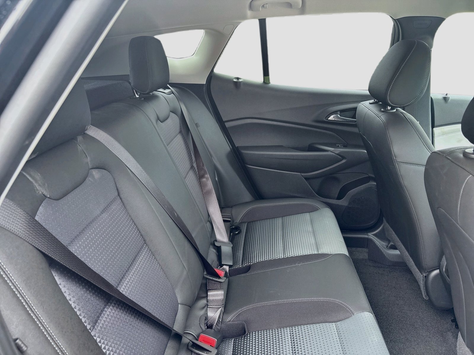 Used 2026 Chevrolet Trax LT FWD image 24