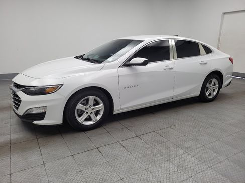 Used 2021 Chevrolet Malibu LS w/ Driver Confidence Package II FWD image 2