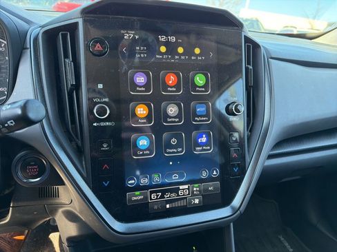 Used 2024 Subaru Crosstrek 2.5i Limited w/ Crosstrek Mirror Package image 8