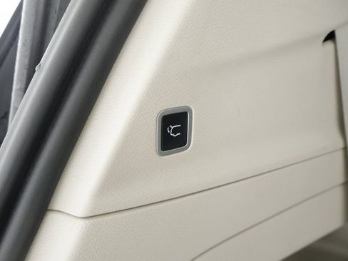 Certified 2023 Chrysler Pacifica Touring-L FWD image 20
