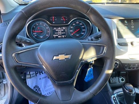 Used 2016 Chevrolet Cruze LS image 8