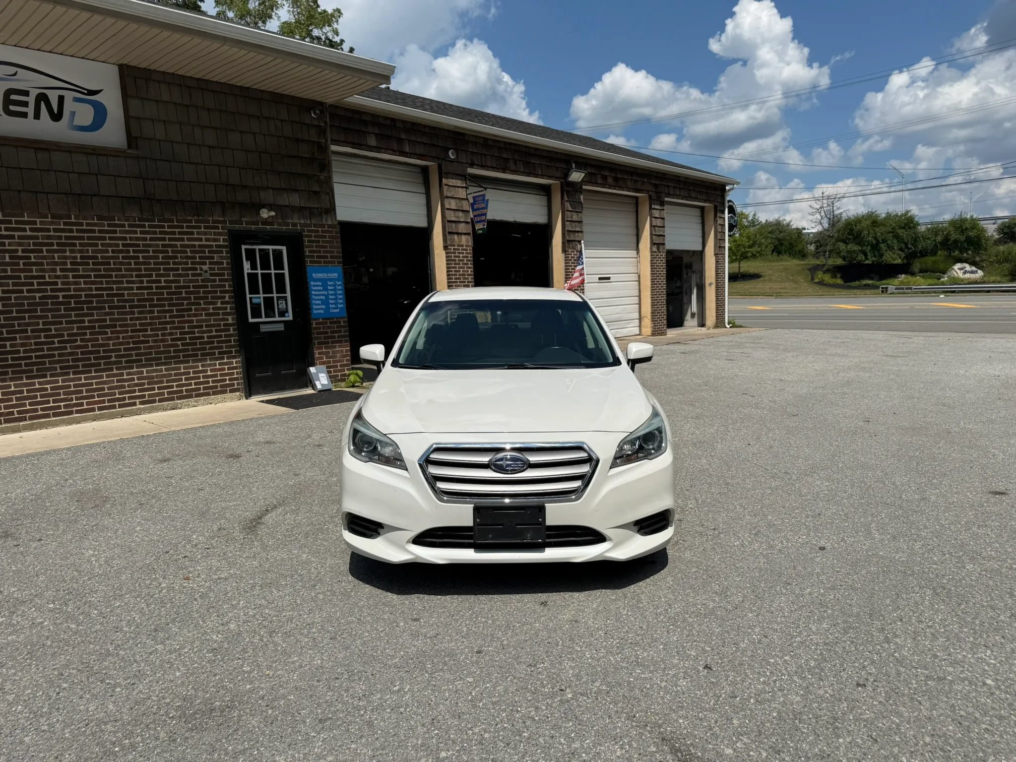 Used 2015 Subaru Legacy 2.5i Premium AWD/4WD image 3