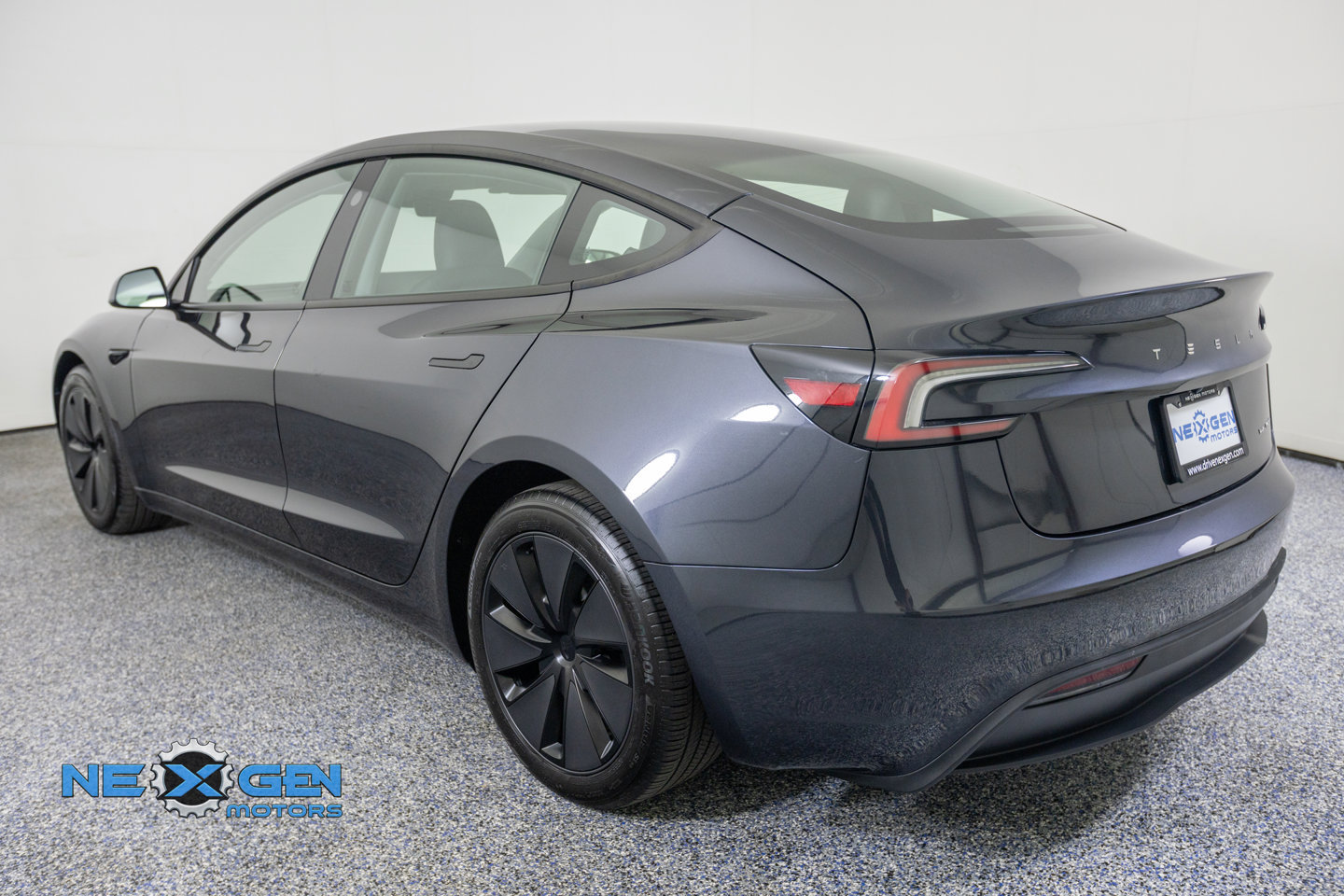 Used 2025 Tesla Model 3 Long Range AWD/4WD image 5