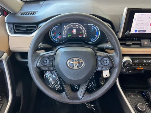 Certified 2025 Toyota RAV4 LE AWD/4WD image 14