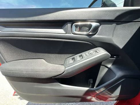 Used 2025 Honda Civic Sport image 16