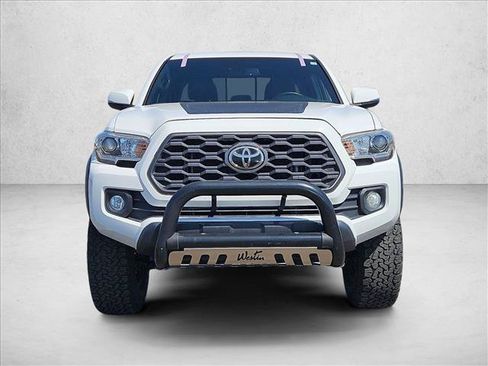 Used 2020 Toyota Tacoma TRD Off-Road w/ Technology Package AWD/4WD image 2