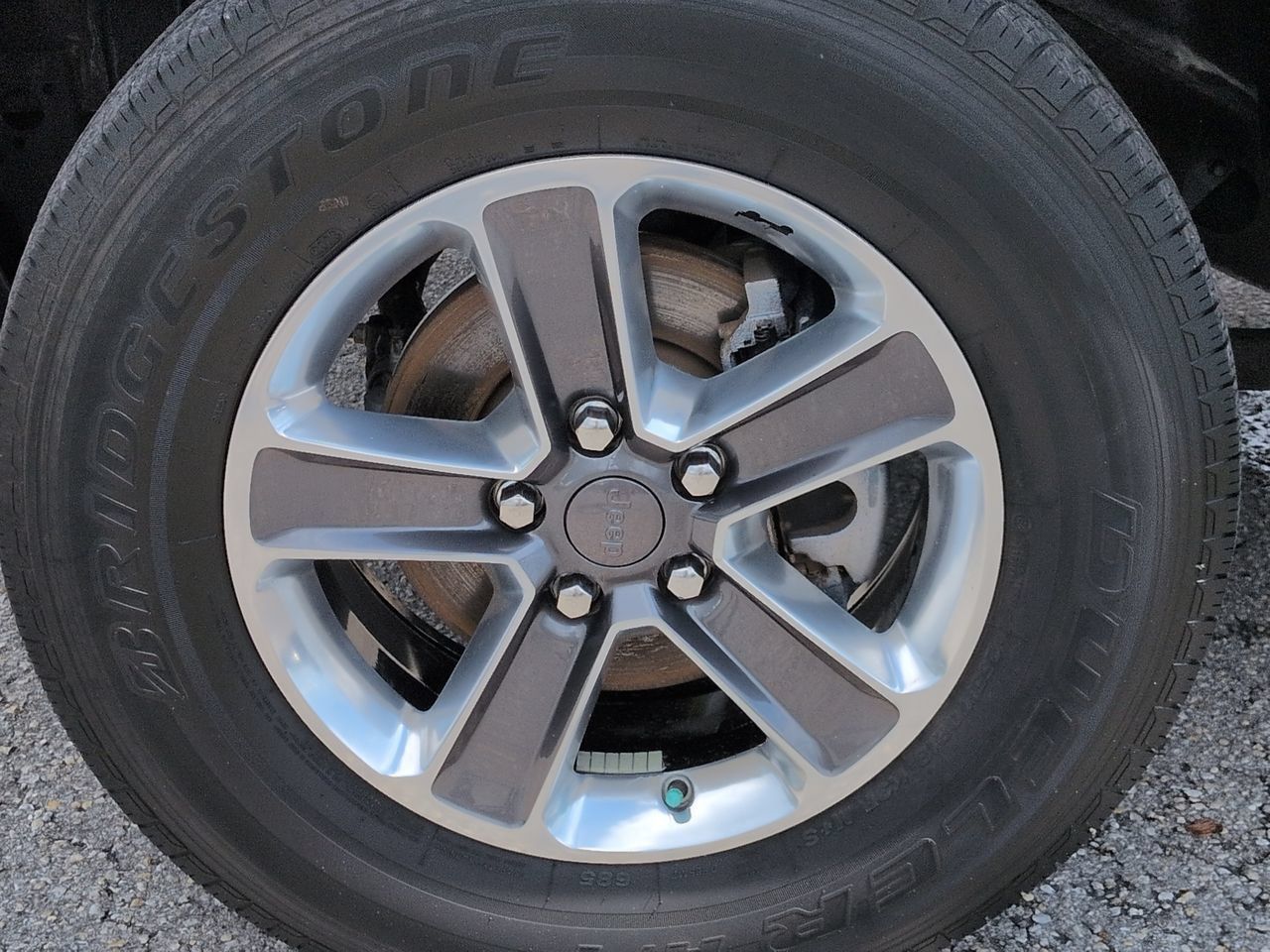 Used 2019 Jeep Wrangler Unlimited Sahara AWD/4WD image 11